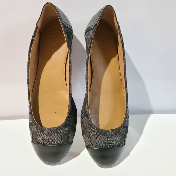 Coach flat - Picture 4 of 7